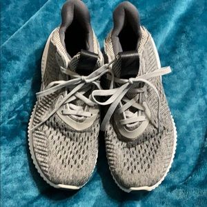 Adidas alphabounce grey women’s tennis shoes size7